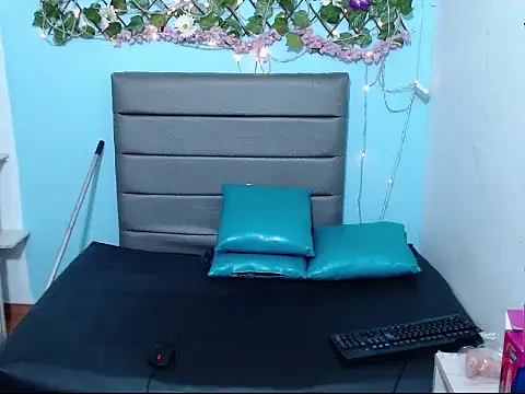 casandraroberthrs707 라이브 XXX 채팅