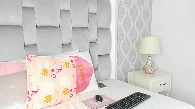 sweet_danni7 – Live XXX-chat