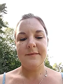 SwedishJennifer webcam show