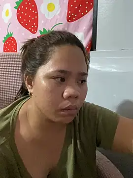XXX chat uživo modela -CLARAMommy-