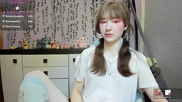 دردشة Yoonhee_ki الجنسية المباشرة