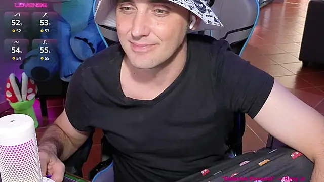 Gil_gamesh90 live XXX chat