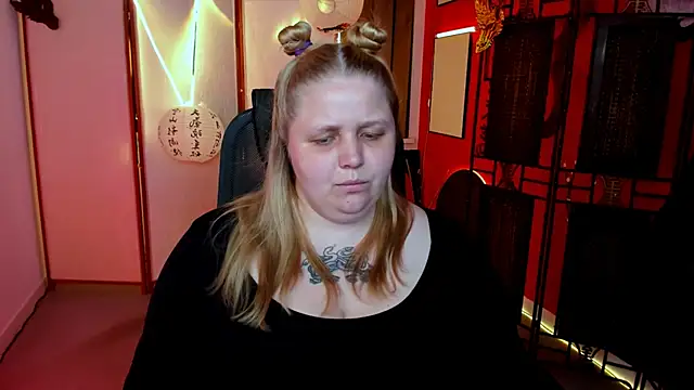 SladaDell's Live XXX Chat