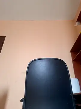 Ally-cutee Chat XXX in diretta