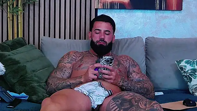 Онлайн чат XXX masterkingofmusclee