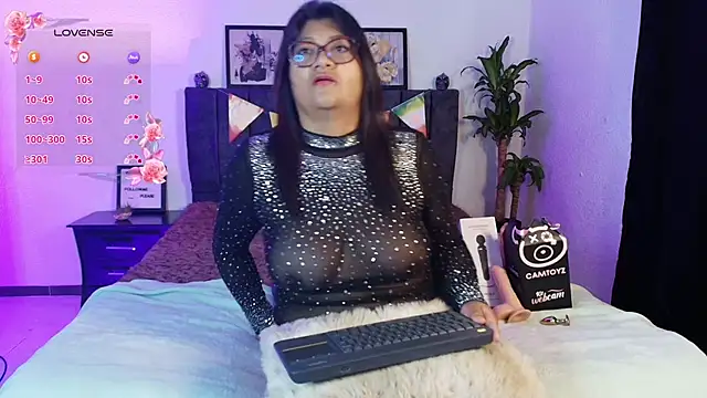 Chat XXX en directo de HelenaWinterbourne