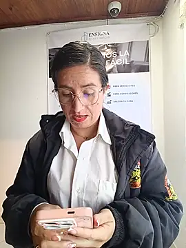 Chat XXX en directo de Valentina--1