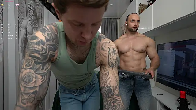 Chat XXX en directo de NickHOWLEN