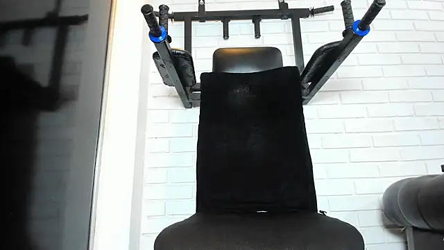 XXX chat uživo modela ItaloMoore