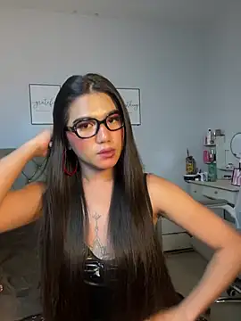 Chatroom XXX en direct de JassmineLove