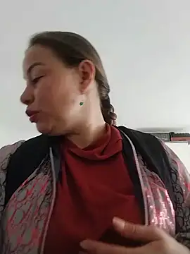 LaraCaliente's Live XXX Chat