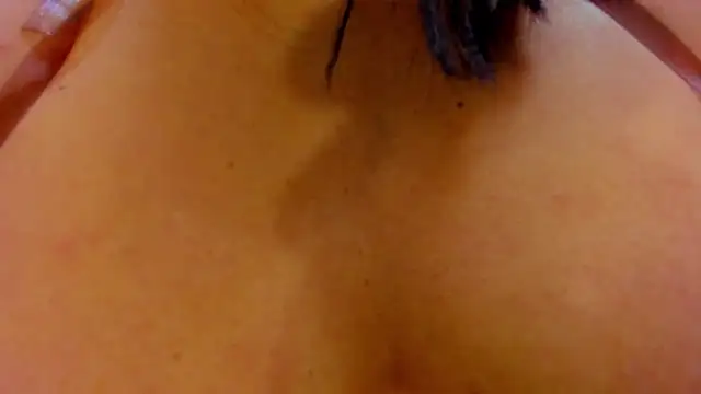 BustyyJuicy_Rs' Live XXX Chat