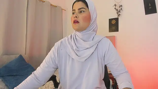 AishaAmin_ Live XXX Chat