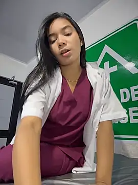 Kinky_DoctorX XXX чат на живо