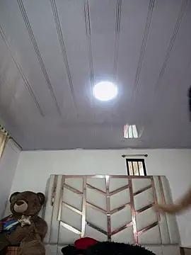 Chat +18 de serena_willow ao vivo