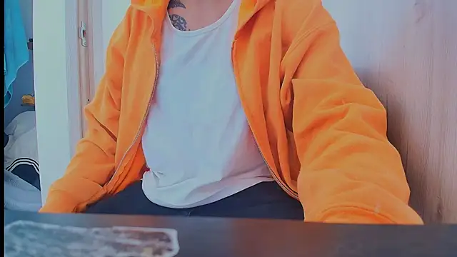 thomas_gun Adlı Modelin Canlı XXX Sohbeti