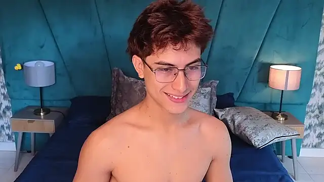 Aaron_Eze Adlı Modelin Web Kamerası Şovu
