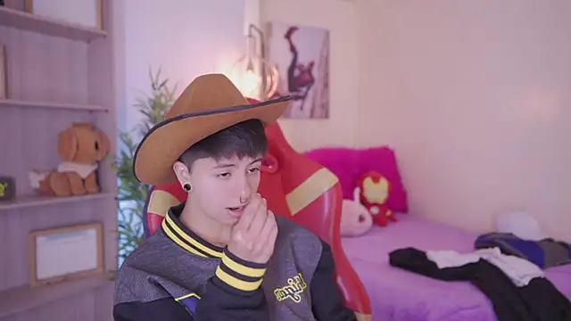 Chat XXX en directo de tommy_blue