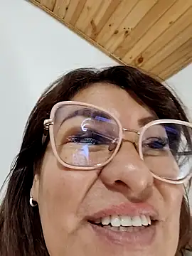 AlexxiaaMat Chat XXX in diretta