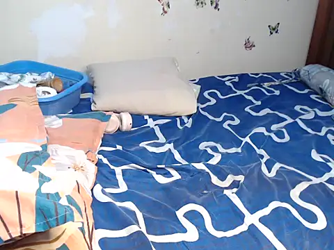 צ'אט XXX בשידור חי של pinkeie_