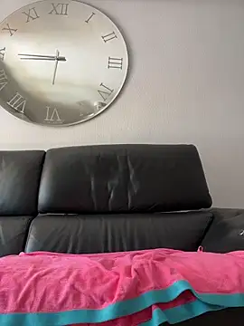 clarastrip's Live XXX Chat
