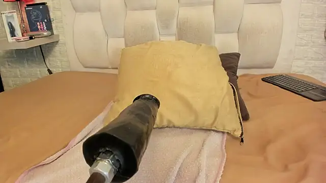 Chat +18 de Ada_Porter ao vivo