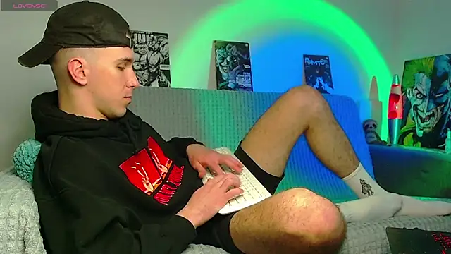 Midnighter_ élő XXX-chatje
