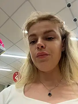 Živý XXX chat HarrietDart