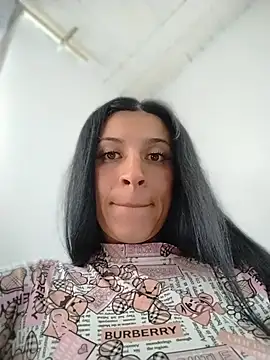 Chatroom XXX en direct de gabii_hardy