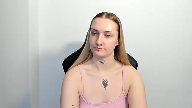 AlexaTease Live XXX-Chat
