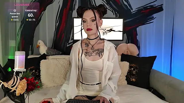 BlackKisa Adlı Modelin Canlı XXX Sohbeti