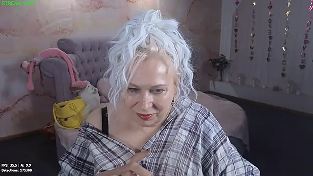 Penelope_Pinky Pertunjukan Webcam