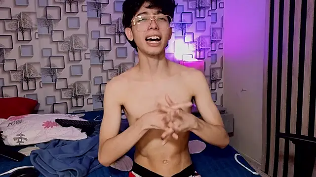 Chat XXX en directo de Twink_Sebas7