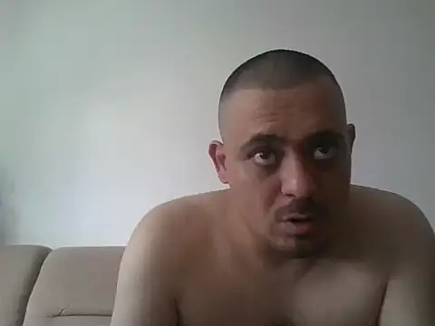 Abdulkadir06 Adlı Modelin Canlı XXX Sohbeti