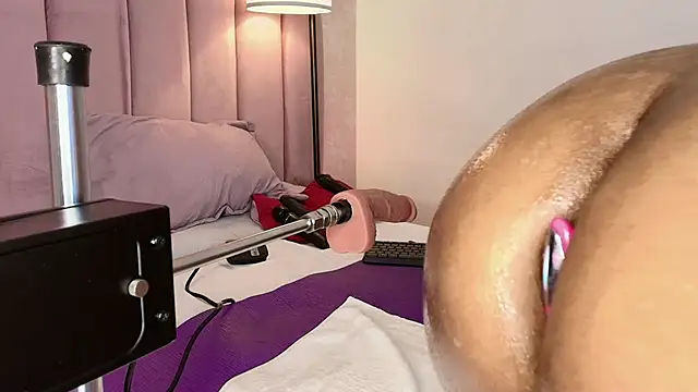 HallyBans élő XXX-chatje