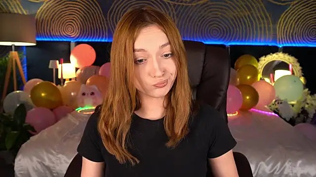 צ'אט XXX בשידור חי של LizzaMoonn