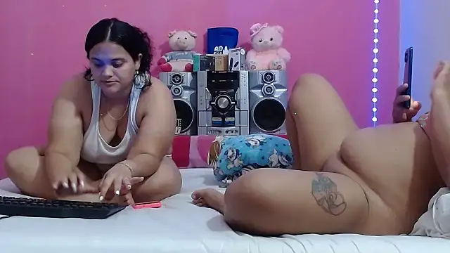 Živý XXX chat brunnette_hot