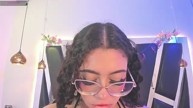 Živý XXX chat antonelllepiercee