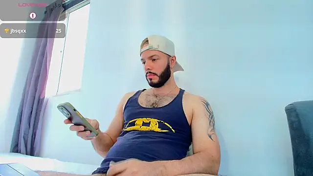 Chat XXX en directo de tommel_bailey