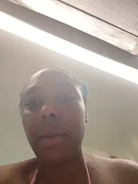 ChocolateCakeQueen's Live XXX Chat