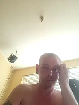 piercingpik 网络视讯表演