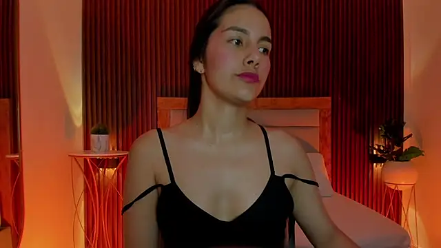 kaitt_ Adlı Modelin Canlı XXX Sohbeti