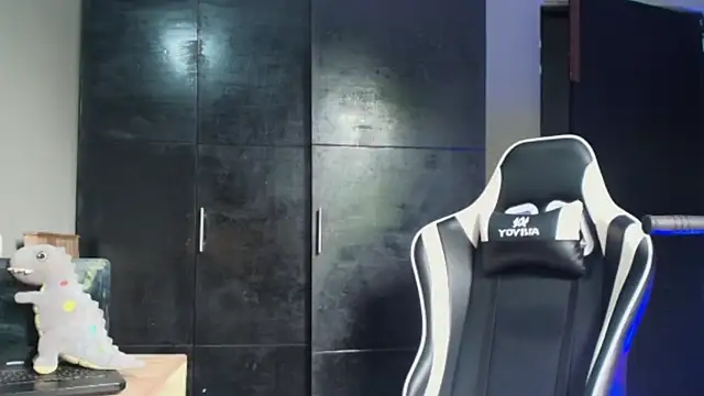 Онлайн чат XXX raikougame