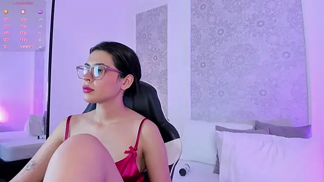 desireee_'s Live XXX Chat