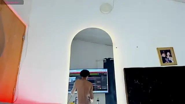 lyan_77 라이브 XXX 채팅