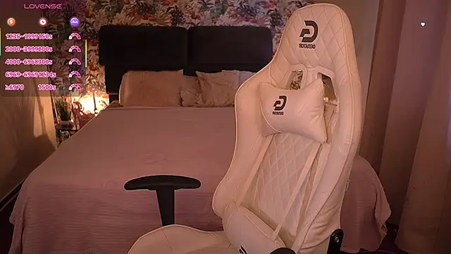 KristiiMaxのライブXXXチャット