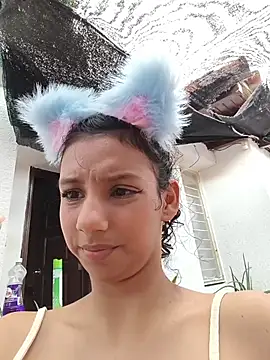 DaliaKhemu Chat XXX in diretta