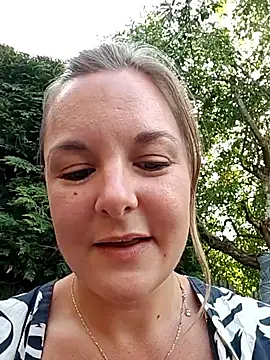 دردشة SwedishJennifer الجنسية المباشرة