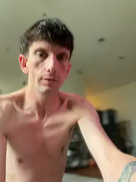 MuchCarpal Show in webcam