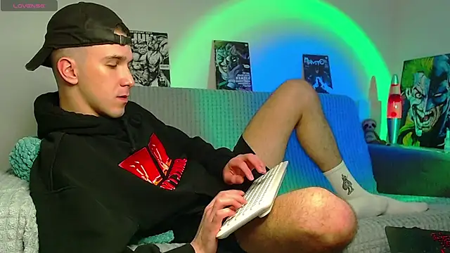 Midnighter_ Chat XXX in diretta